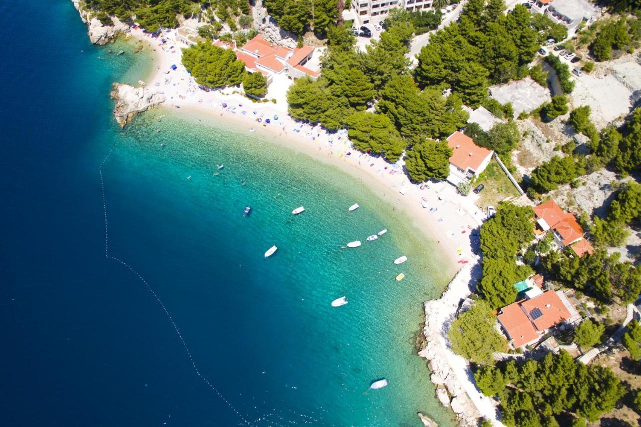 Apartments By The Sea Brela, Makarska - 6688 Zewnętrze zdjęcie