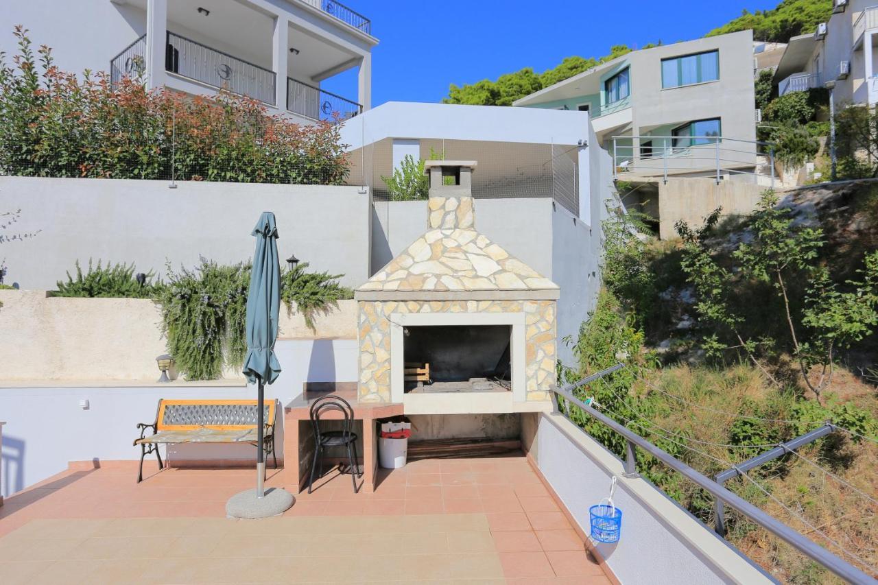Apartments By The Sea Brela, Makarska - 6688 Zewnętrze zdjęcie