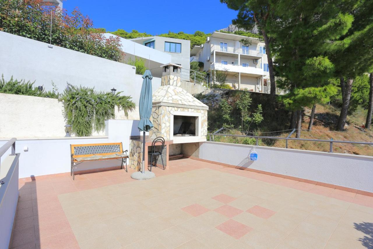 Apartments By The Sea Brela, Makarska - 6688 Zewnętrze zdjęcie