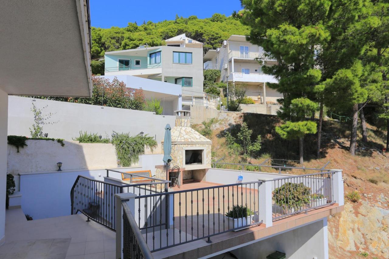 Apartments By The Sea Brela, Makarska - 6688 Zewnętrze zdjęcie