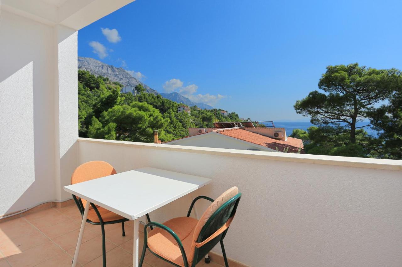 Apartments By The Sea Brela, Makarska - 6688 Zewnętrze zdjęcie