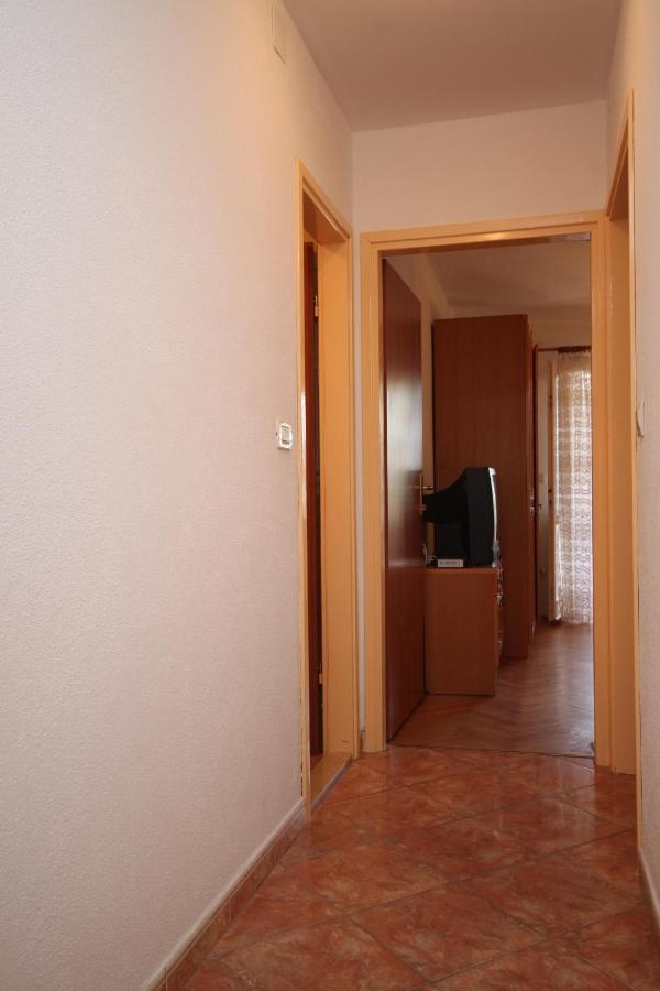 Apartments By The Sea Brela, Makarska - 6688 Zewnętrze zdjęcie