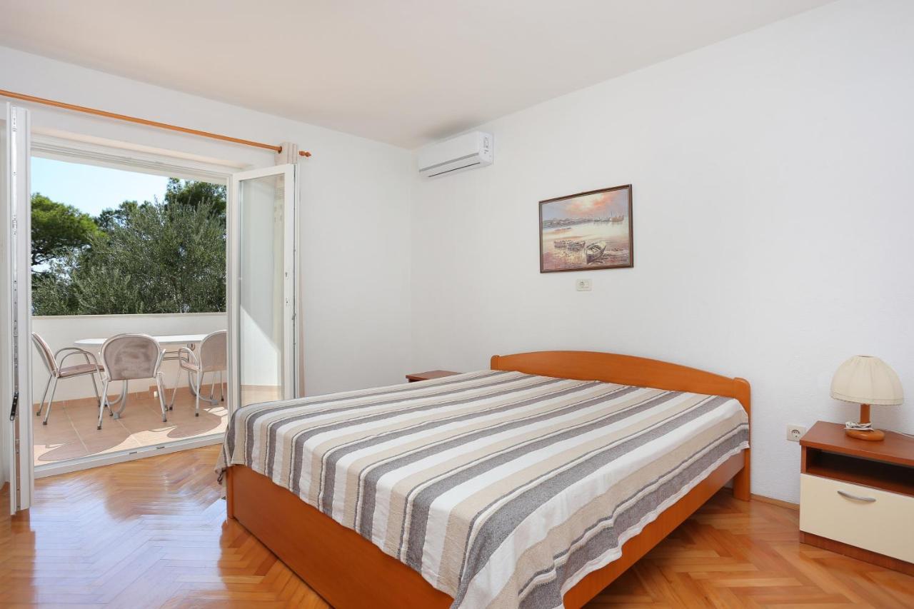 Apartments By The Sea Brela, Makarska - 6688 Zewnętrze zdjęcie