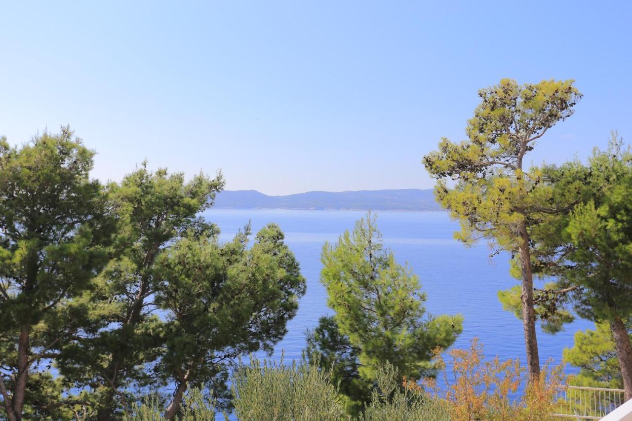 Apartments By The Sea Brela, Makarska - 6688 Zewnętrze zdjęcie